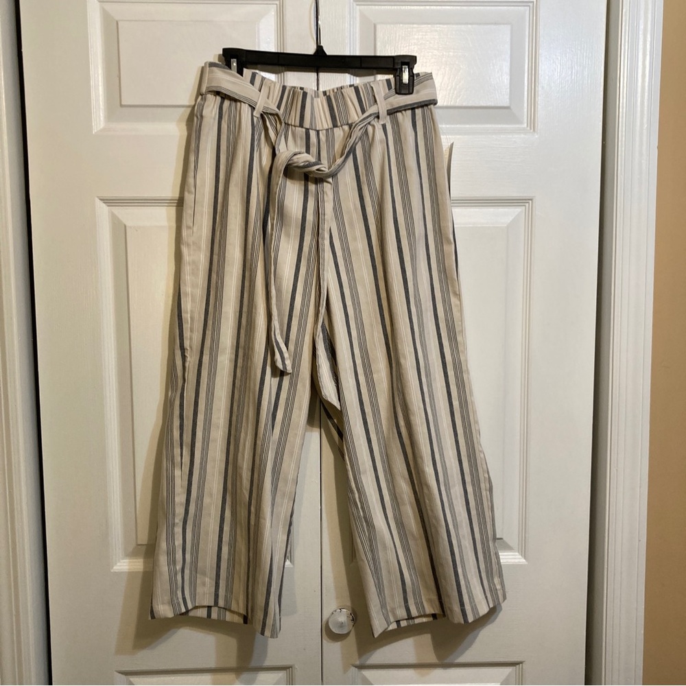 NWT Zac & Rachel Stretch Pull On Crop Pants Belted Striped Size 10 Beige White